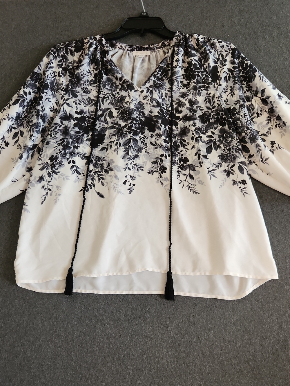 Gemma + Jane Women's Floral Peasant Blouse Long Sleeve White & Black Size Large